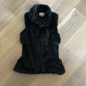 Romeo & Juliet acrylic wool fur vest.